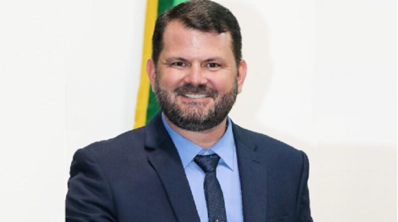 Deputado Angelo Coronel Filho celebra o aniversário de Teixeira de Freitas