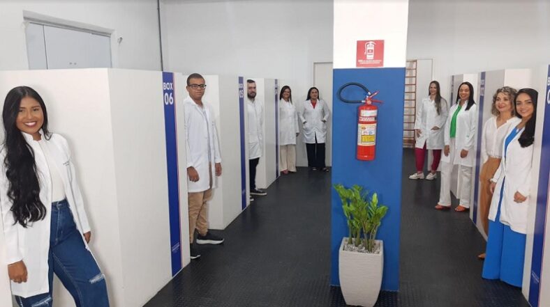 Prefeito Robertinho inaugura moderna Clínica Municipal de Fisioterapia em Mucuri