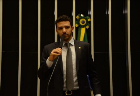 "Rui Costa fez um excelente trabalho pela Bahia e está fazendo o mesmo pelo Brasil", diz Neto Carletto