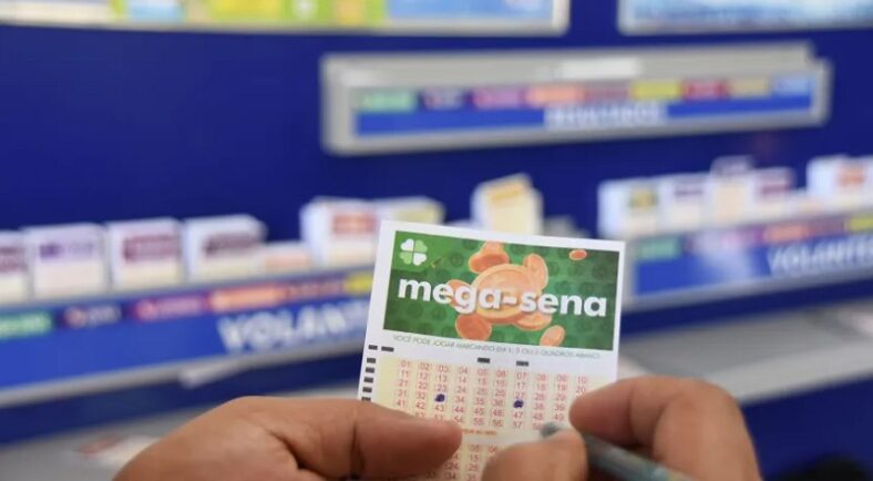 Mega-Sena acumula e próximo prêmio é estimado em R$ 45 milhões