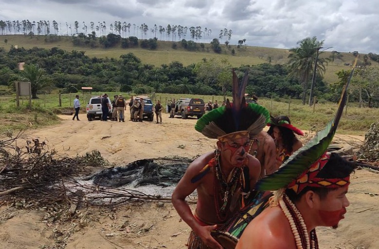 DPU cobra apuração do ataque contra indígenas Pataxó em fazenda no Extremo Sul