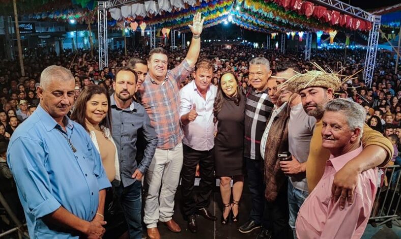 Valmir Assunção participa de festejos de São João em Rio do Antônio e Senhor do Bonfim