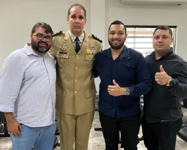 Médico Dr Diego Julian prestigia troca de comando da 88ª CIPM de Alcobaça