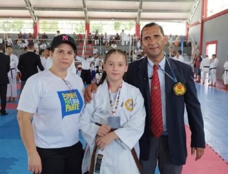 Atletas teixeirenses se classificam para Campeonato Nacional de Karatê