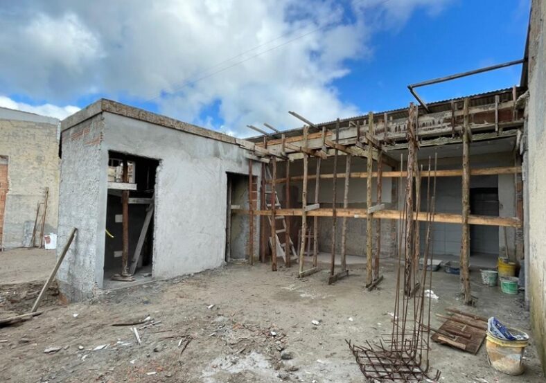 Obras do novo Hospital Municipal de Prado segue em andamento