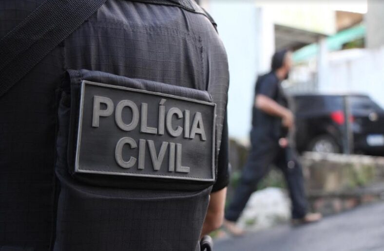 Polícia Civil prende homem em flagrante e recupera arma roubada em Eunápolis