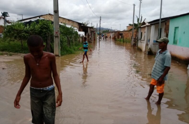 Cidades afetadas por enchentes recebem projeto de prevenção a desastres naturais