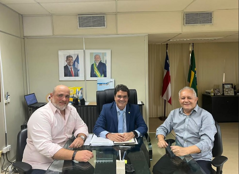 Eleições 2024: Em Salvador, Luiz Mário é recebido pelo vice-presidente do PSB