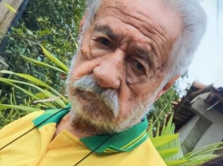 Idoso de 92 anos morre ao ser picado por escorpião enquanto escovava os dentes