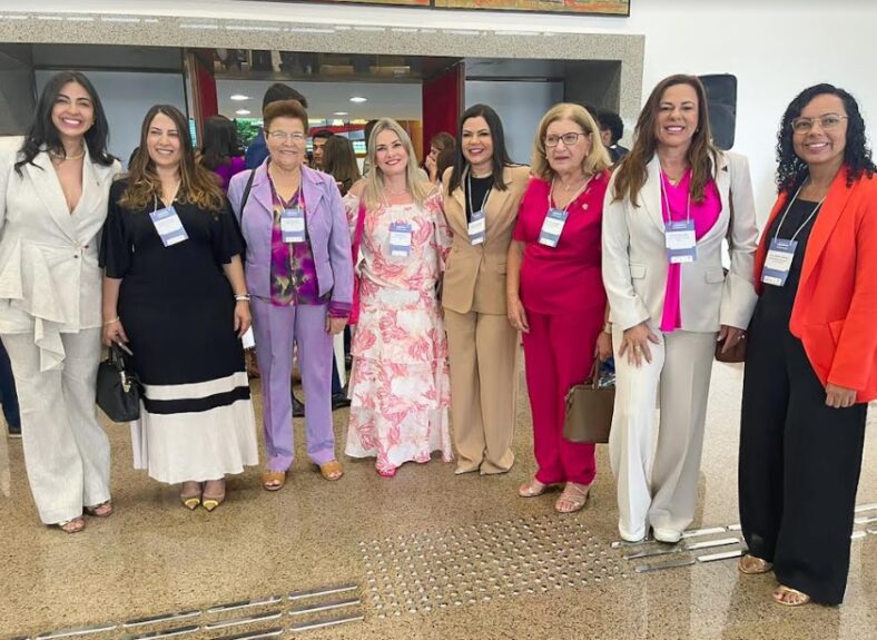 Soane participa de Seminário Nacional que exalta participação da mulher na política