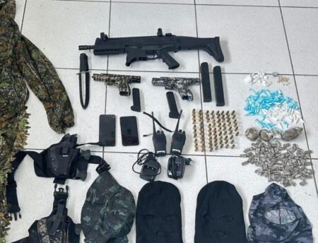 Pistolas, munições e drogas são apreendidas pelo 8º Batalhão da PM em Belmonte