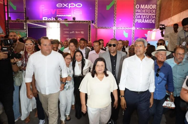 Jernônimo visita Expo Favela Innovation Bahia, com apresentação de oportunidades