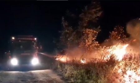 Incêndio em Cumuruxatiba é debelado por bombeiros após mais de 8 horas de atuação