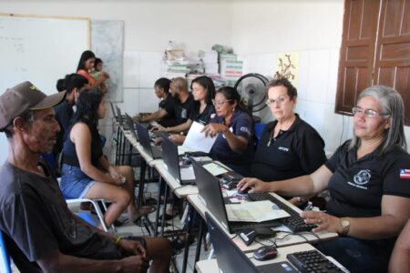 Caravana de Direitos Humanos emite 900 RGs em território indígena