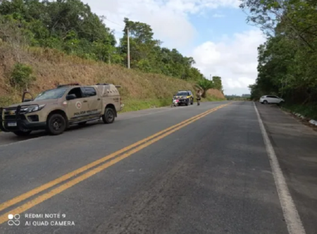 Dupla é presa pela PM de Itamaraju após roubar carro de aplicativo