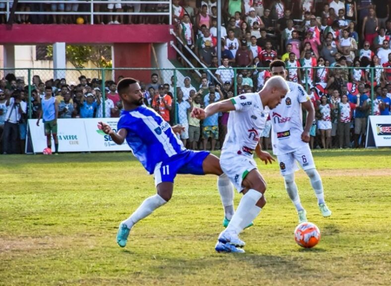 Itamaraju e Porto Seguro vencem e avançam para as quartas de final do Intermunicipal