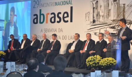 ABRASEL reúne empresários do setor de bares e restaurantes em Salvador e Porto Seguro