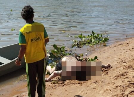 Corpo, ainda sem identificação, é encontrado boiando no Rio Jucuruçu