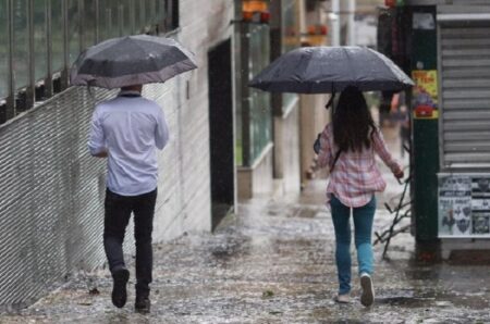 Alertas de chuvas intensas e tempestades atingem 13 cidades do Extremo Sul; confira a lista