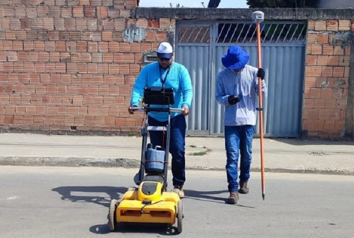 Redes de água são mapeadas em Teixeira de Freitas com ajuda de tecnologia de ultrassom