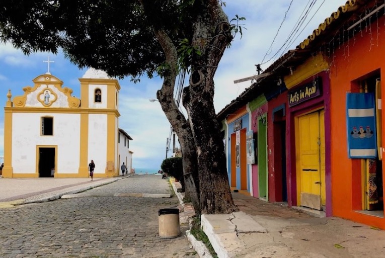 Projeto Verão Costa a Costa e Feira da Economia Solidária chegam a Arraial d’Ajuda