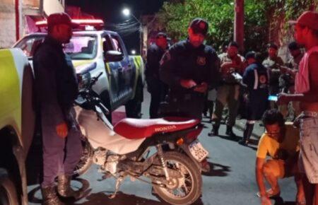Motociclista conduzindo moto roubada se envolve em acidente provocando a morte de ciclista