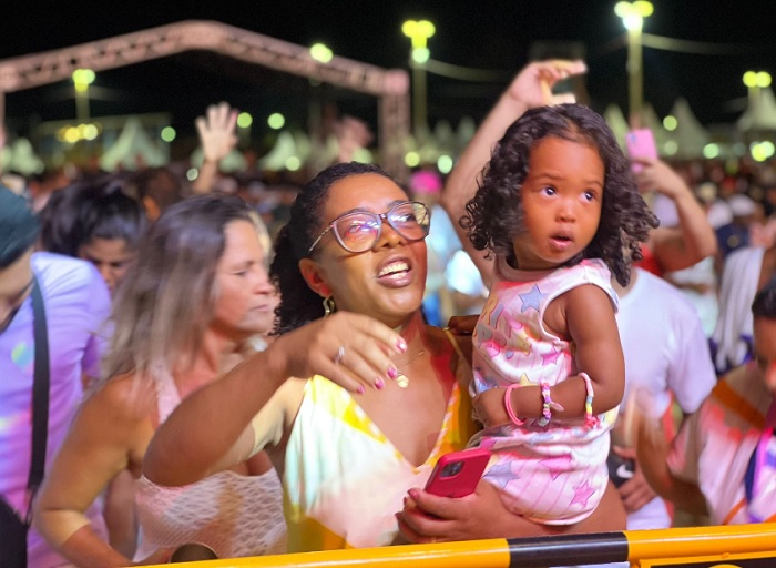 Festival da Virada de Mucuri ilumina o início de 2024 com anúncio de atrações para o Carnaval