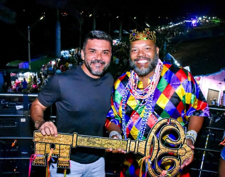 Tuca Fernandes: explosão de sucessos no Carnaval de Porto Seguro