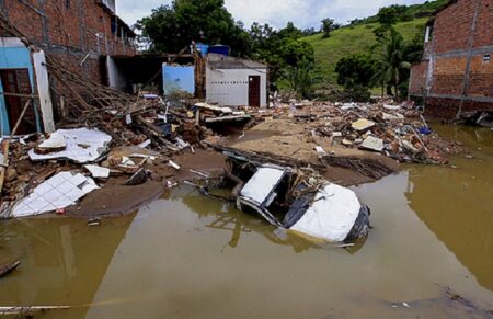 Defesa Civil aponta quase 400 desabrigados e mais de 2 mil desalojados pelas chuvas na BA
