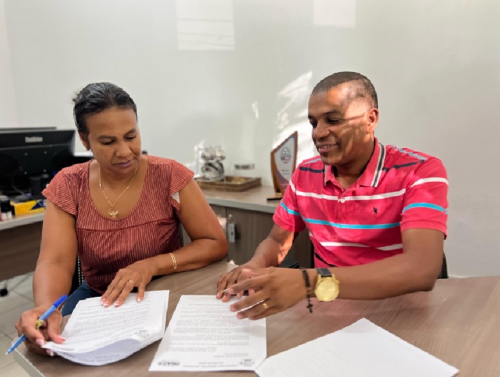 Prefeito de Prado propõe reajuste para profissionais da educação