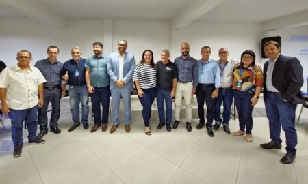 Dirigentes das CDL do Extremo Sul e convidados se reúnem com o Sebrae pelo desenvolvimento empresarial