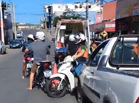 Morador de Itamaraju flagra acidente na Baixa Fria e reforça pedido por rotatória