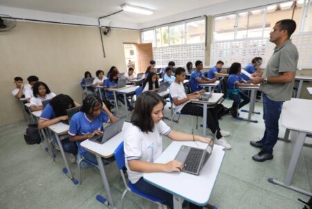SEC convoca 166 professores aprovados em processo na Bahia