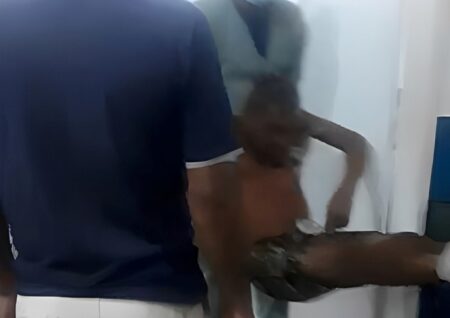 Homem causa tumulto em busca de atendimento para parente no hospital de Itamaraju