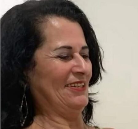 Mulher de 55 anos morre após sofrer queda durante atividades domésticas em casa