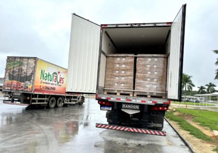 Empresa do Extremo Sul doa 28 toneladas de alimentos para vítimas de enchentes no RS