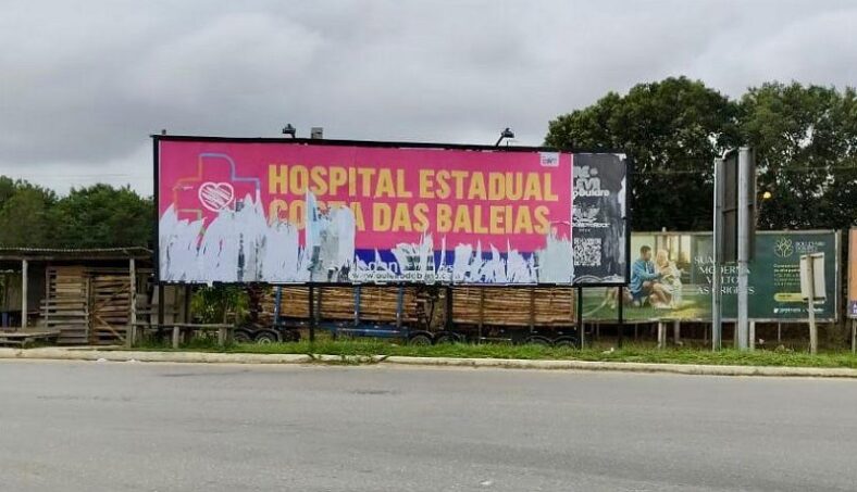 Outdoors do Hospital Costa das Baleias são alvo de vandalismo em Teixeira de Freitas