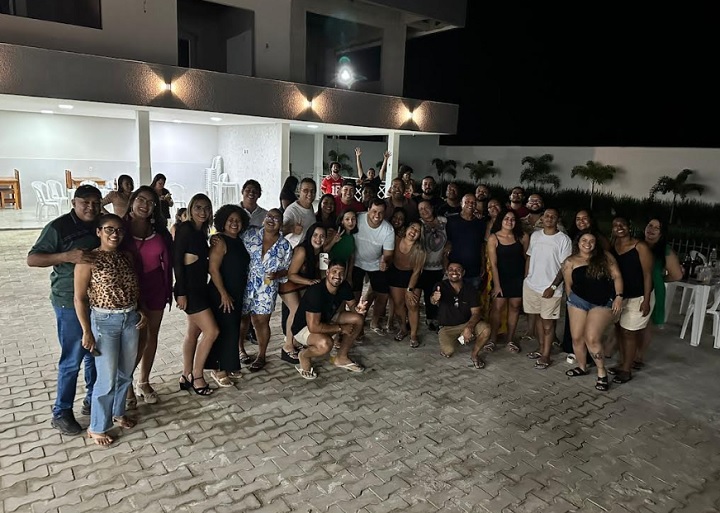 Kiko Mascarenhas realiza confraternização com  equipe da Feira da Saúde para comemorar o sucesso do evento