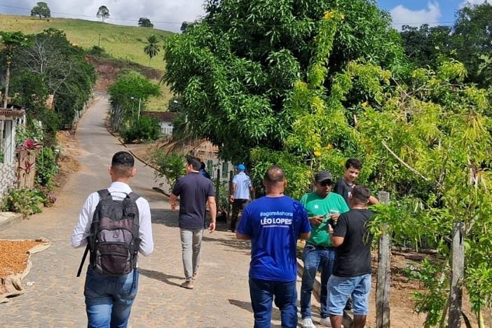 Léo Lopes visita comunidades rurais e participa da Feira do Produtor Rural em Itamaraju 