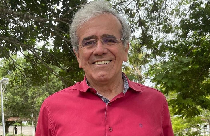 Ex-prefeito de Teixeira de Freitas terá que devolver R$384 mil por contratações de serviços de limpeza 