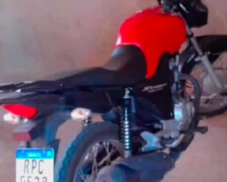 Entregador de delivery tem moto roubada por criminosos armados em Itamaraju