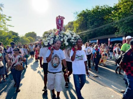 Festa de Nossa Senhora da Pena reúne fé e devoção em Porto Seguro