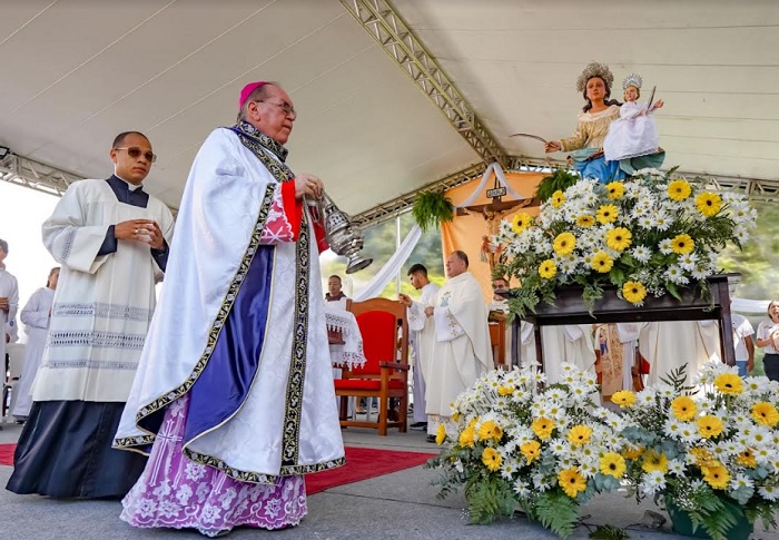 Festa de Nossa Senhora da Pena reúne fé e devoção em Porto Seguro