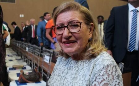 Deputada Maria del Carmen retorna antecipadamente ao mandato na assembleia legislativa