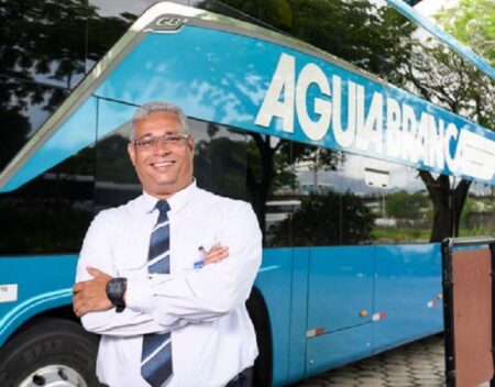 Viação Águia Branca abre 60 vagas de emprego na Bahia para motoristas de ônibus