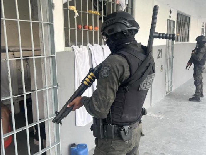Seap realiza operação conjunta com revista em celas do Conjunto Penal de Eunápolis Seap realiza operação conjunta com revista em celas do Conjunto Penal de Eunápolis
