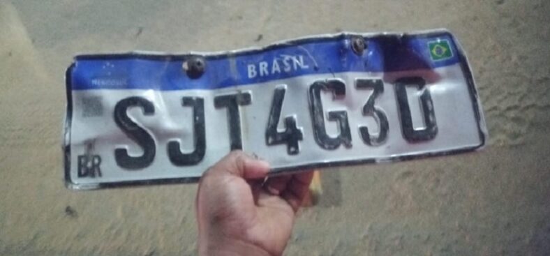 Polícia identifica dono do carro que atropelou e matou gari em Itamaraju; confira 1 Polícia identifica dono do carro que atropelou e matou gari em Itamaraju; confira