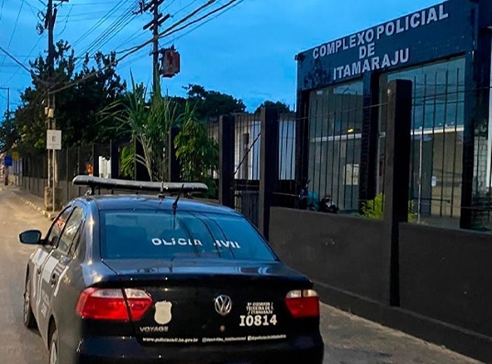 Homem é detido por agressões a companheira e enteado em Itamaraju Homem é detido por agressões a companheira e enteado em Itamaraju