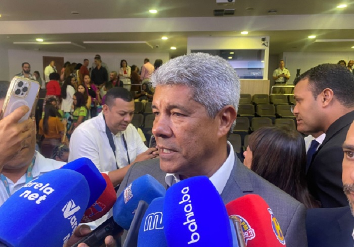 “De forma nenhuma”, diz Jerônimo sobre se sentir pressionado por candidatura independente de Coronel “De forma nenhuma”, diz Jerônimo sobre se sentir pressionado por candidatura independente de Coronel