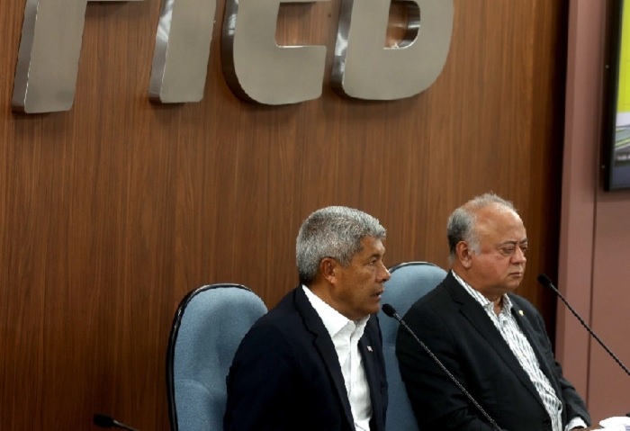 Governador e FIEB discutem retirada de produtos baianos da lista de taxação dos EUA Governador e FIEB discutem retirada de produtos baianos da lista de taxação dos EUA